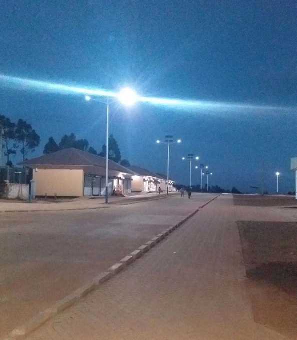 长寿区非洲科特迪瓦太阳能路灯工程